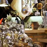 Intryga Bed and Breakfast 4*