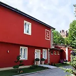 Intryga Bed and Breakfast Σλούπσκ