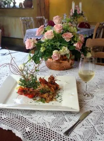 Bed & Breakfast Intryga 2*